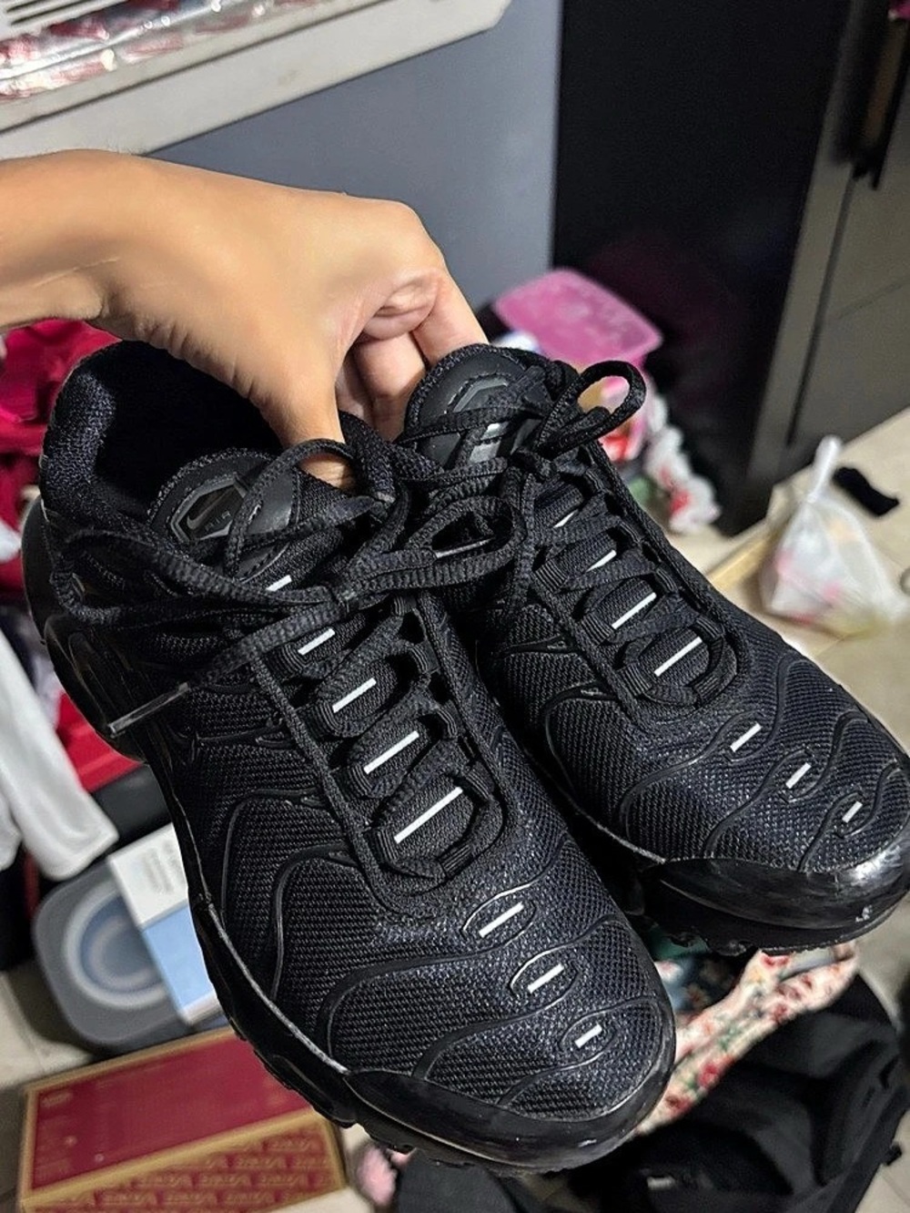 Nike Air Max Plus Black US 4.5Y Sneakers